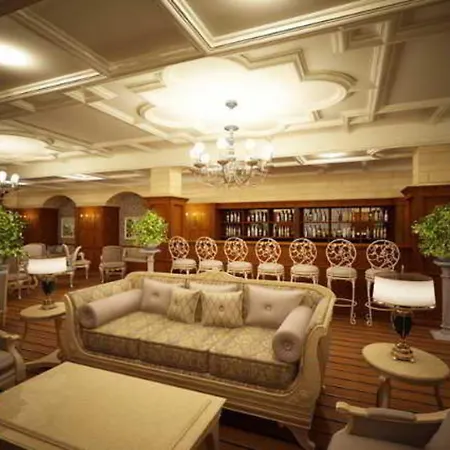 Crystal Palace Luxury & אתר נופש סייד