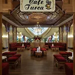 Crystal Palace Luxury & Side