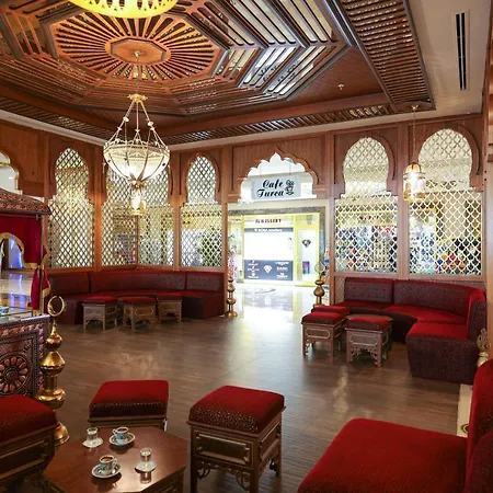 Crystal Palace Luxury & Сіде