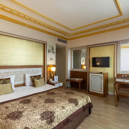 Crystal Palace Luxury & Курортний комплекс Сіде