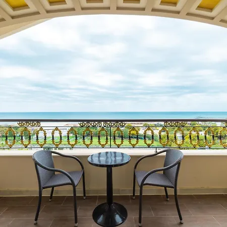Crystal Palace Luxury & 5* Сіде
