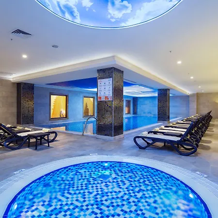 Crystal Palace Luxury & 5*