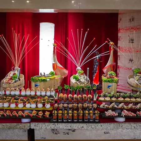 Курортний комплекс Crystal Palace Luxury &