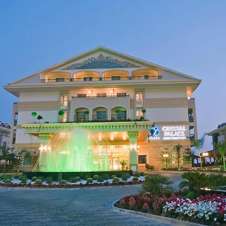 Crystal Palace Luxury & 5* Side