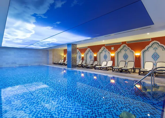 Crystal Palace Luxury & 리조트