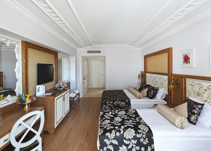 Crystal Palace Luxury & 5*