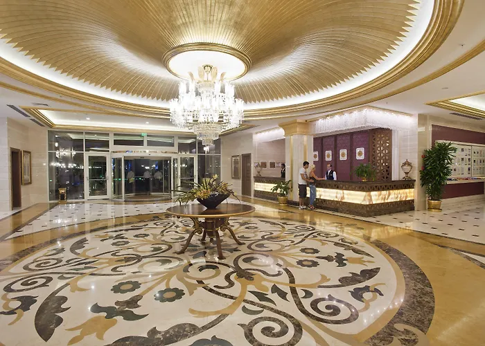 Ośrodek wypoczynkowy Crystal Palace Luxury & Side