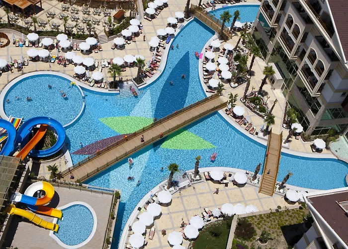 Resort Crystal Palace Luxury &