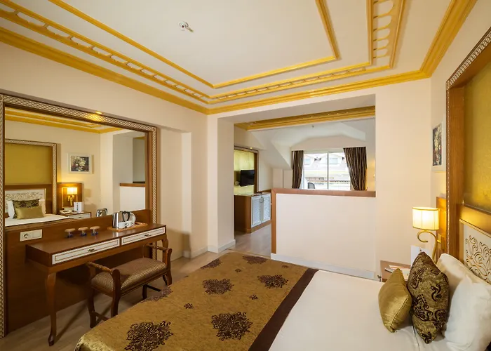 Crystal Palace Luxury & 5*