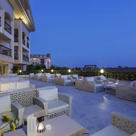 Crystal Palace Luxury &