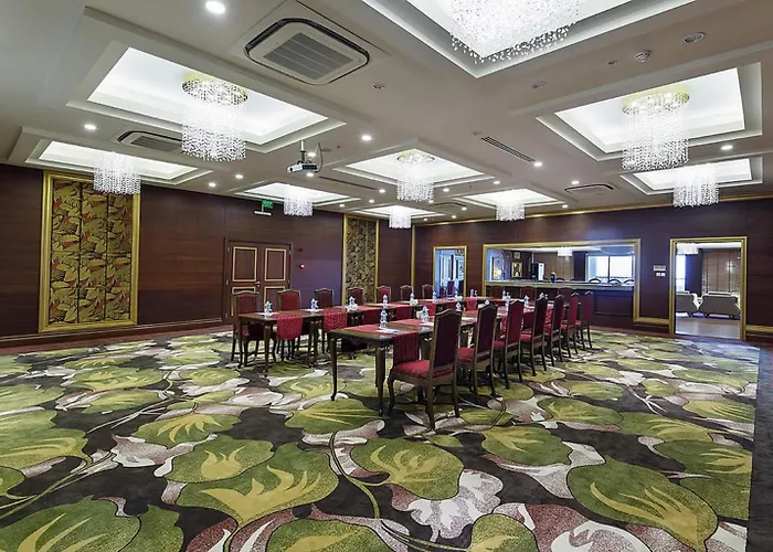 Crystal Palace Luxury & 度假村