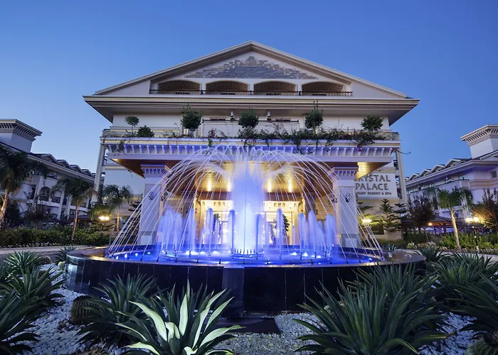 Crystal Palace Luxury & Üdülőközpont