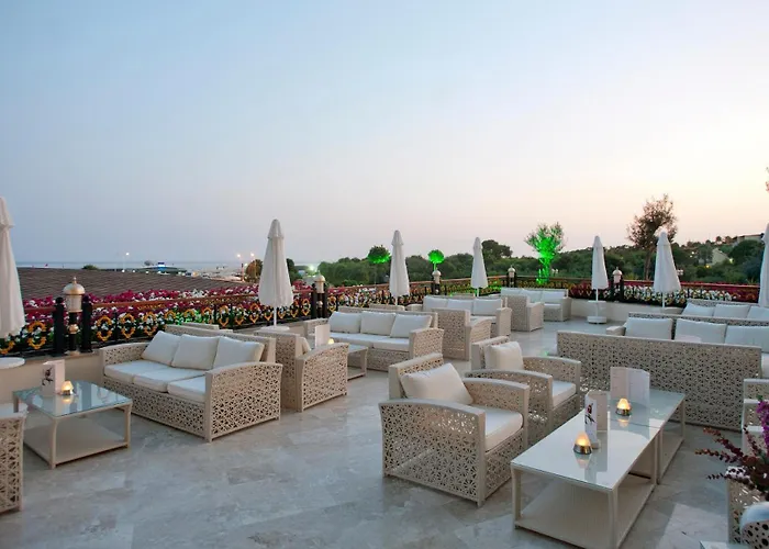 Crystal Palace Luxury & Üdülőközpont 5*