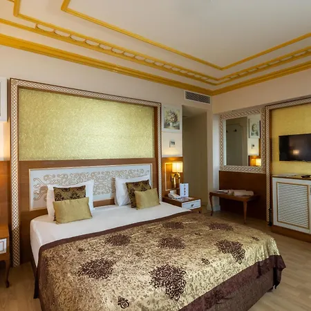 Crystal Palace Luxury & 5* Side